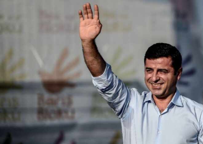 Demirtaş: Tutuklu olduğum sürece sizinle Kürt sorununu konuşmam